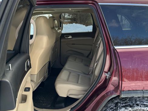 Used 2016 Jeep Grand Cherokee Limited image 15