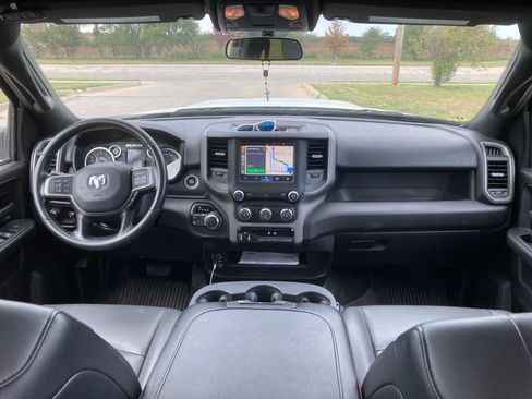 Used 2022 RAM 2500 Tradesman w/ Chrome Appearance Group image 9