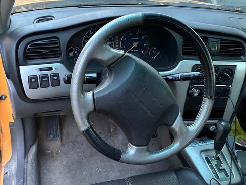 Used 2003 Subaru Baja AWD/4WD image 9