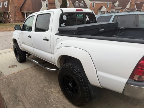 Used 2005 Toyota Tacoma 4x4 Double Cab image 5