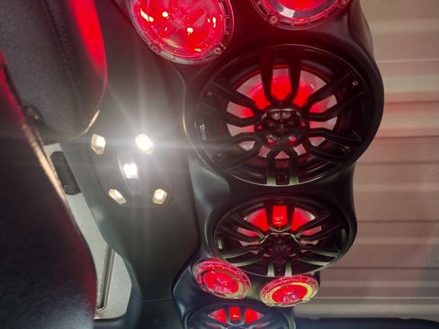 Used 2020 Jeep Gladiator Overland image 13