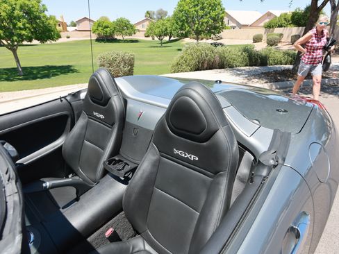 Used 2007 Pontiac Solstice GXP w/ Premium Package RWD image 11