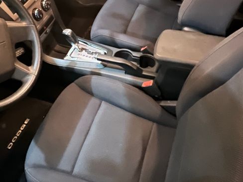 Used 2010 Dodge Avenger SXT image 6