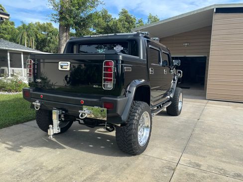 Used 2005 HUMMER H2 SUT w/ Preferred Equipment Group AWD/4WD image 6