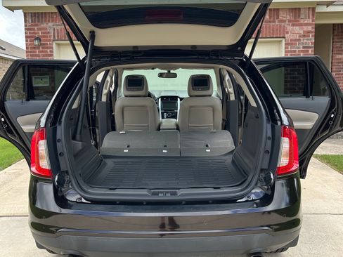 Used 2014 Ford Edge Limited w/ Equipment Group 301A FWD image 26
