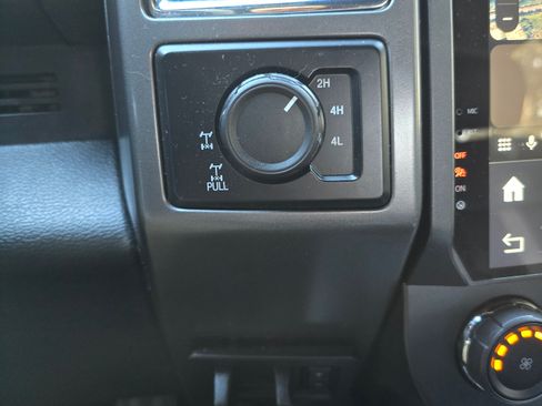 Used 2016 Ford F150 XLT w/ Equipment Group 302A Luxury image 16