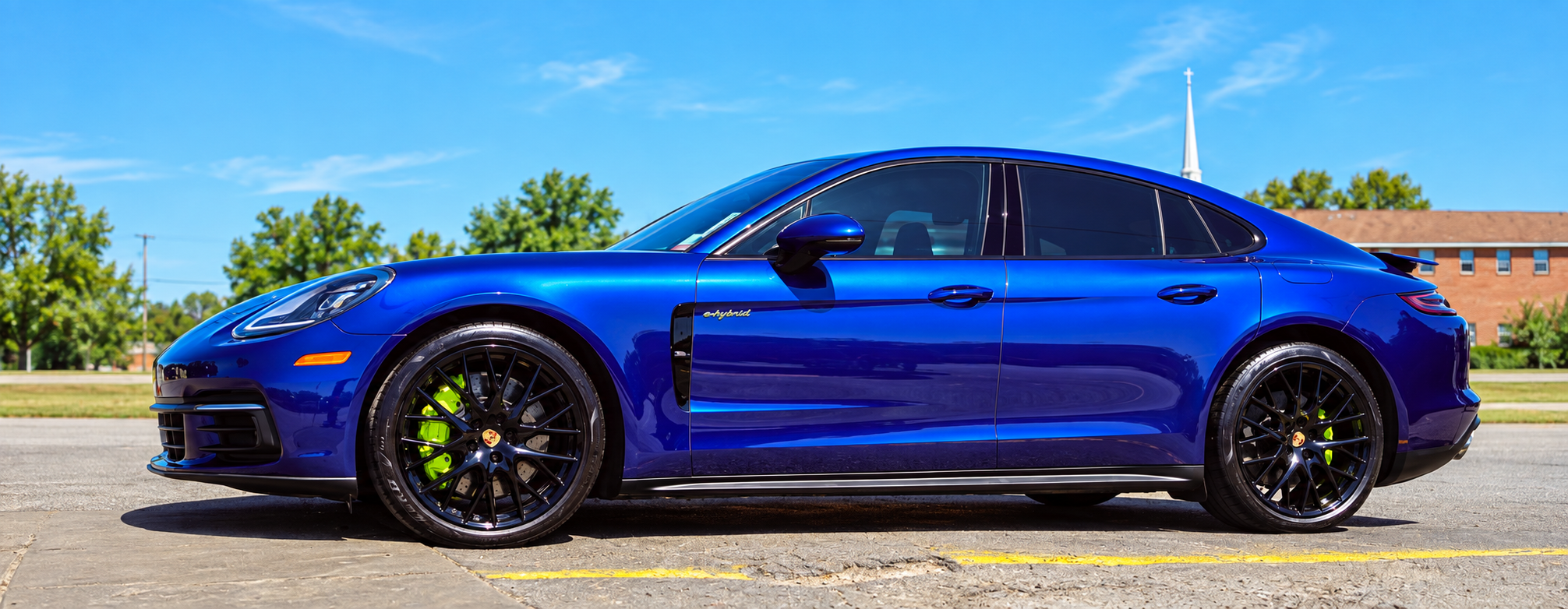 Used 2020 Porsche Panamera 4 E-Hybrid AWD/4WD image 1