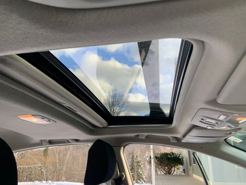 Used 2013 Subaru Impreza 2.0i Premium image 17