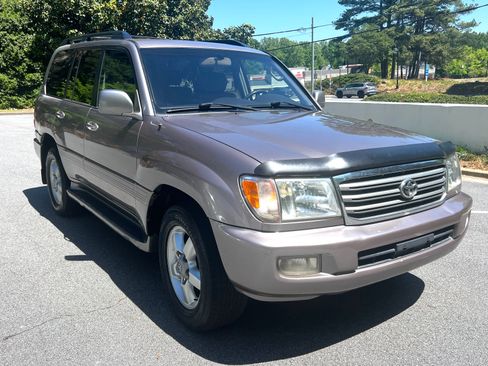 Used 2005 Toyota Land Cruiser AWD/4WD image 6