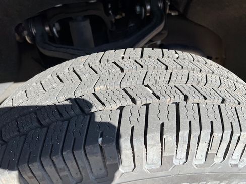 Used 2022 GMC Sierra 2500 SLE w/ SLE Convenience Package image 6