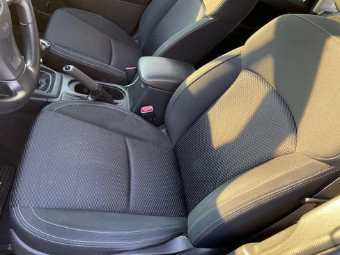 Used 2015 Subaru Forester 2.5i image 26