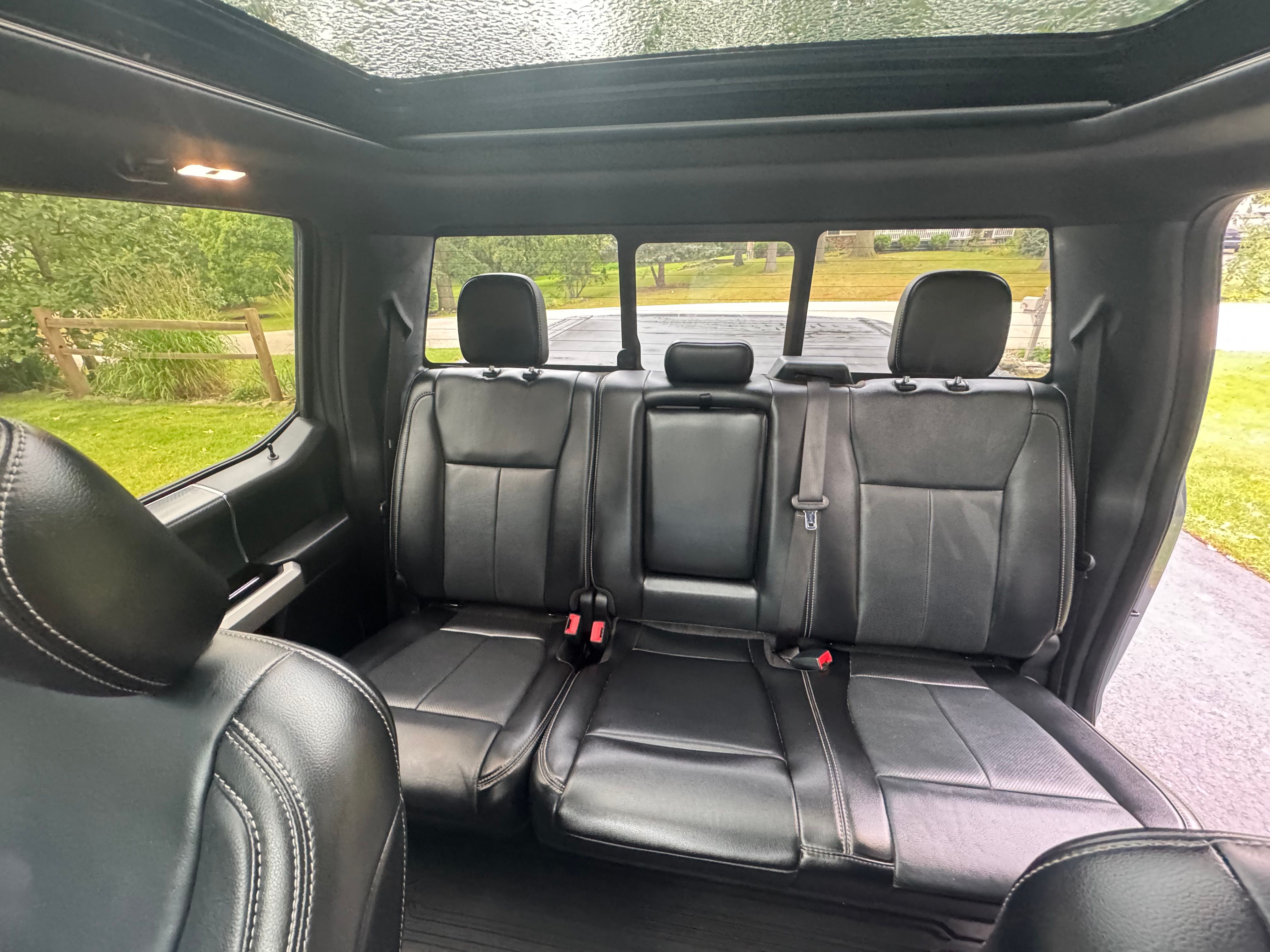 Used 2019 Ford F150 Lariat w/ Equipment Group 502A Luxury AWD/4WD image 26