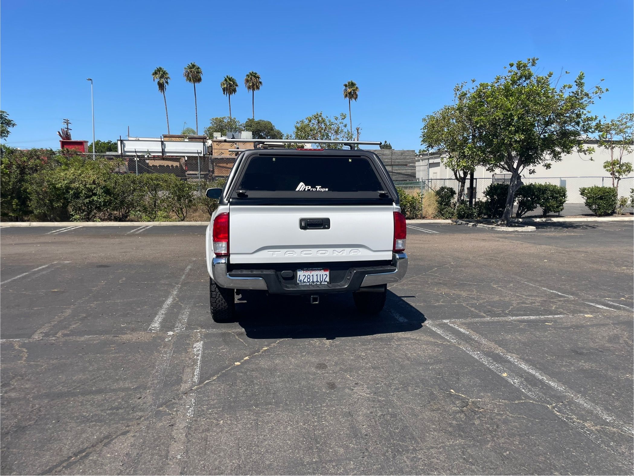 Used 2016 Toyota Tacoma SR5 RWD image 4