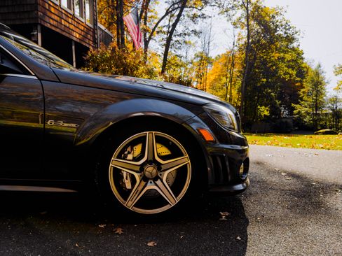 Used 2009 Mercedes-Benz C 63 AMG Sedan image 6