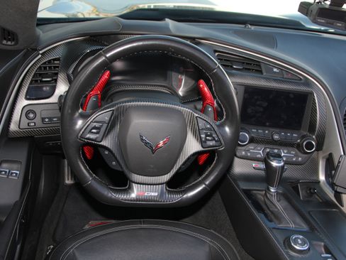 Used 2017 Chevrolet Corvette Z06 image 11