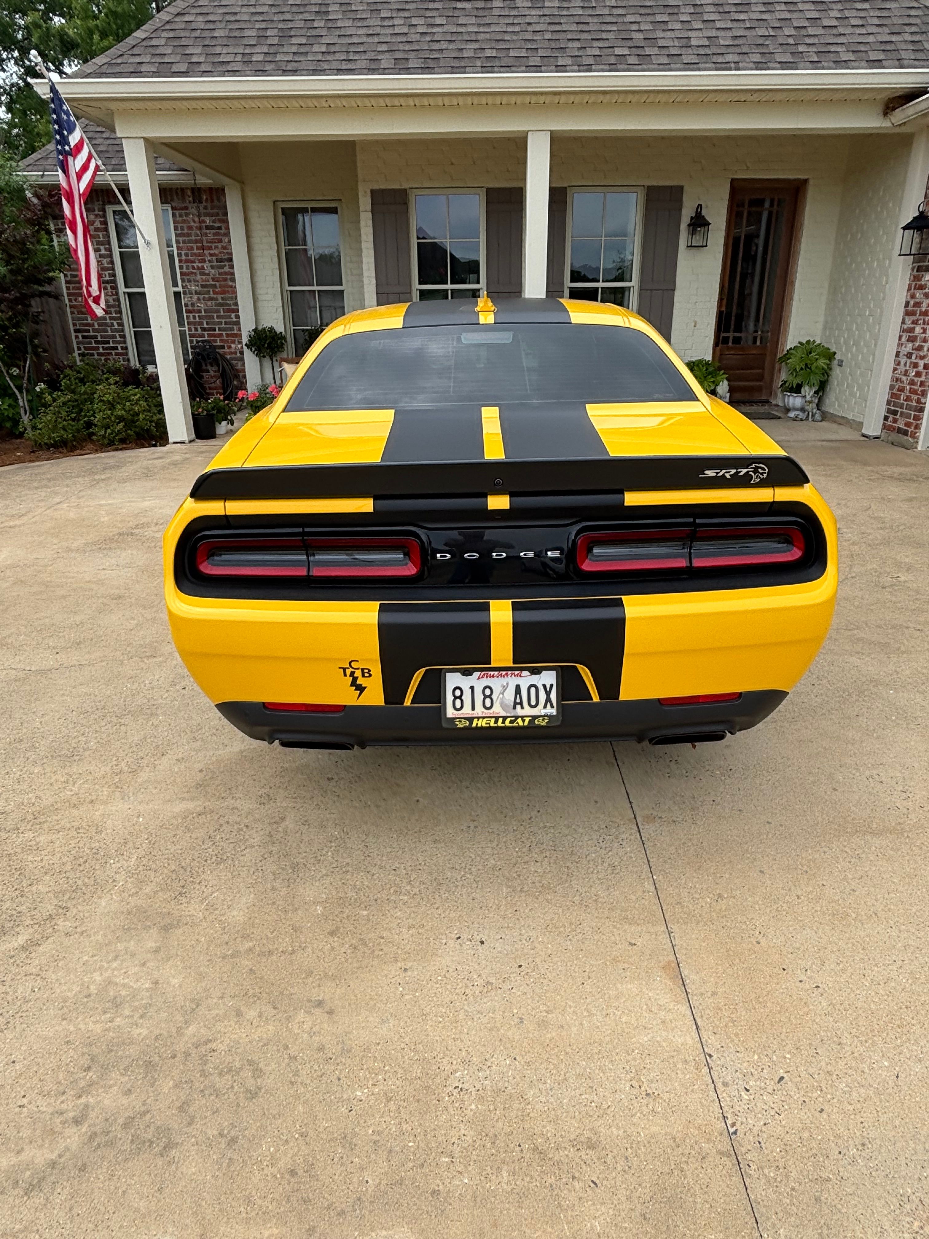 Used 2017 Dodge Challenger SRT Hellcat RWD image 6
