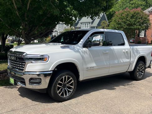 Used 2025 RAM 1500 Limited AWD/4WD image 1