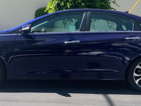 Used 2013 Hyundai Sonata Limited w/ Premium Pkg image 2