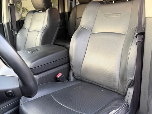 Used 2017 RAM 2500 Laramie w/ Sport Appearance Group image 20