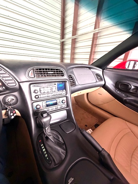 Used 1998 Chevrolet Corvette Convertible w/ Memory Pkg RWD image 16