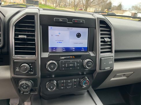 Used 2020 Ford F150 XLT w/ Equipment Group 302A Luxury image 11