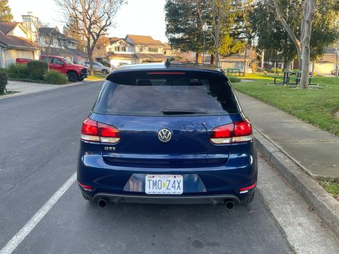Used 2012 Volkswagen GTI 4-Door FWD image 9