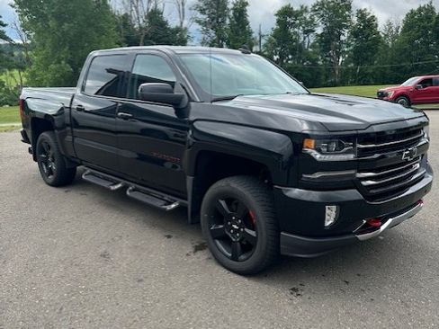 Used 2018 Chevrolet Silverado 1500 LTZ Z71 w/ Redline Edition image 4