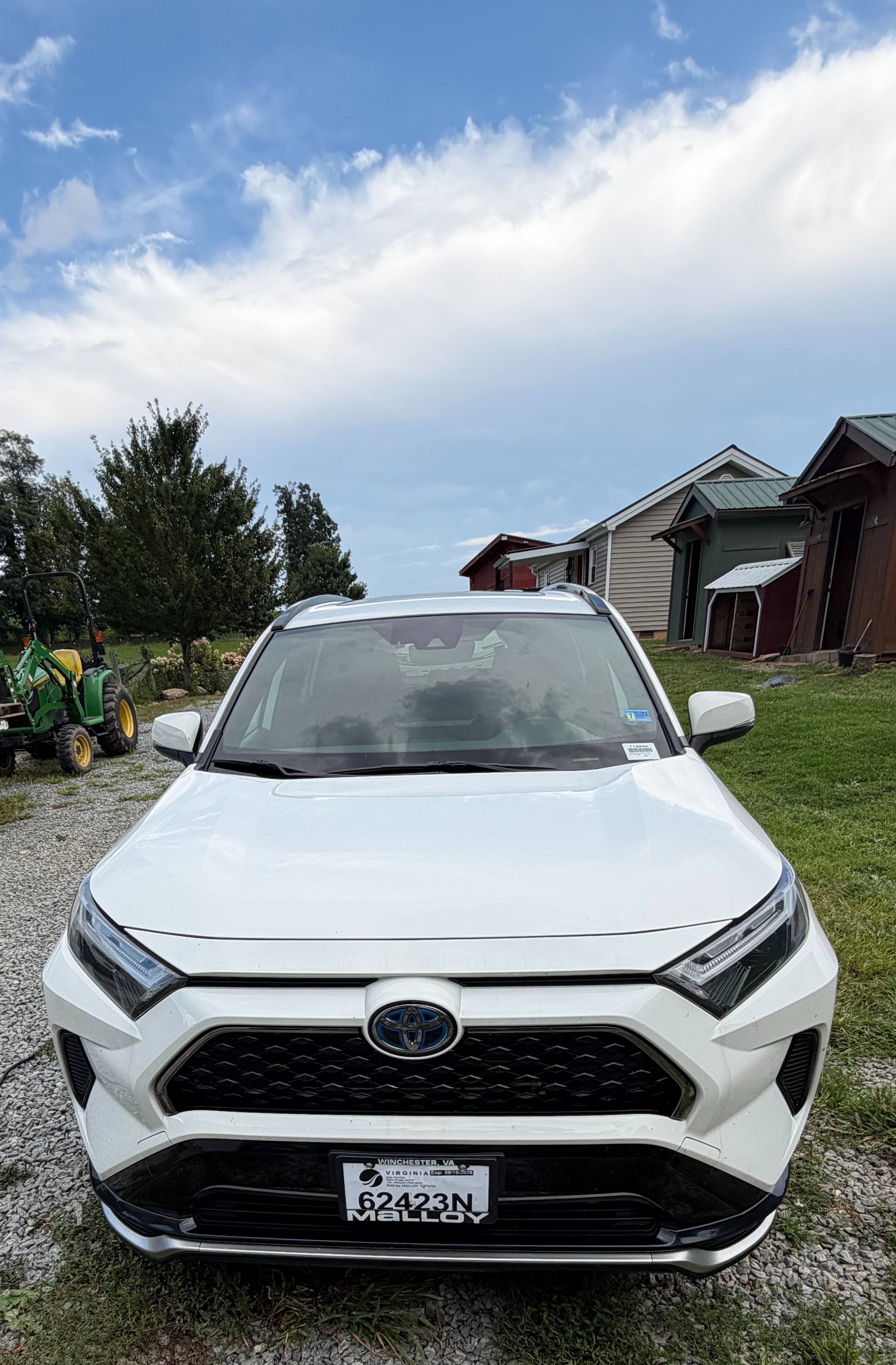 Used 2024 Toyota RAV4 SE w/ Weather & Moonroof Package AWD/4WD image 9