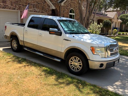 Used 2010 Ford F150 Lariat RWD image 2