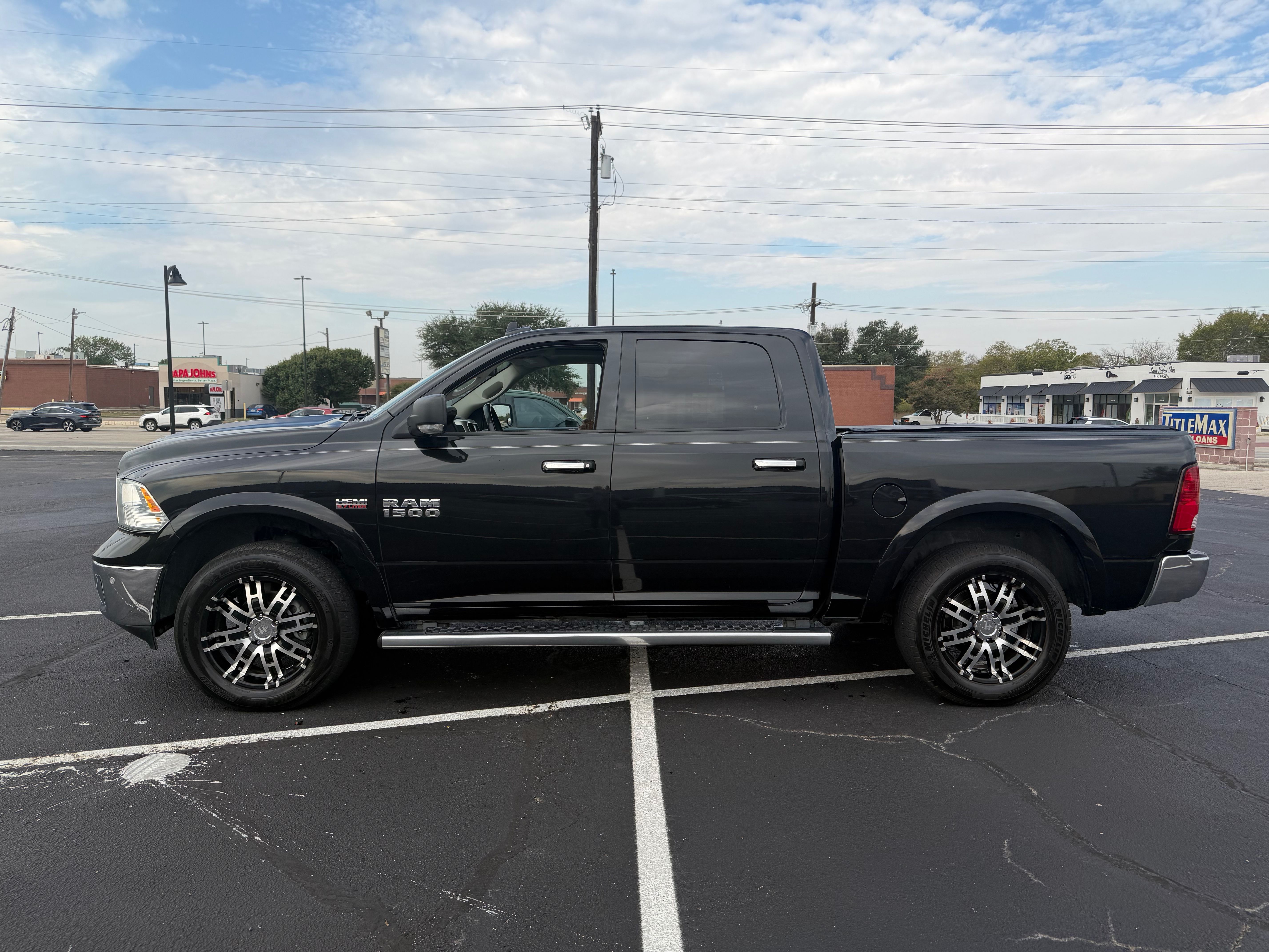 Used 2017 RAM 1500 Big Horn AWD/4WD image 1