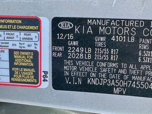 Used 2017 Kia Soul + image 24