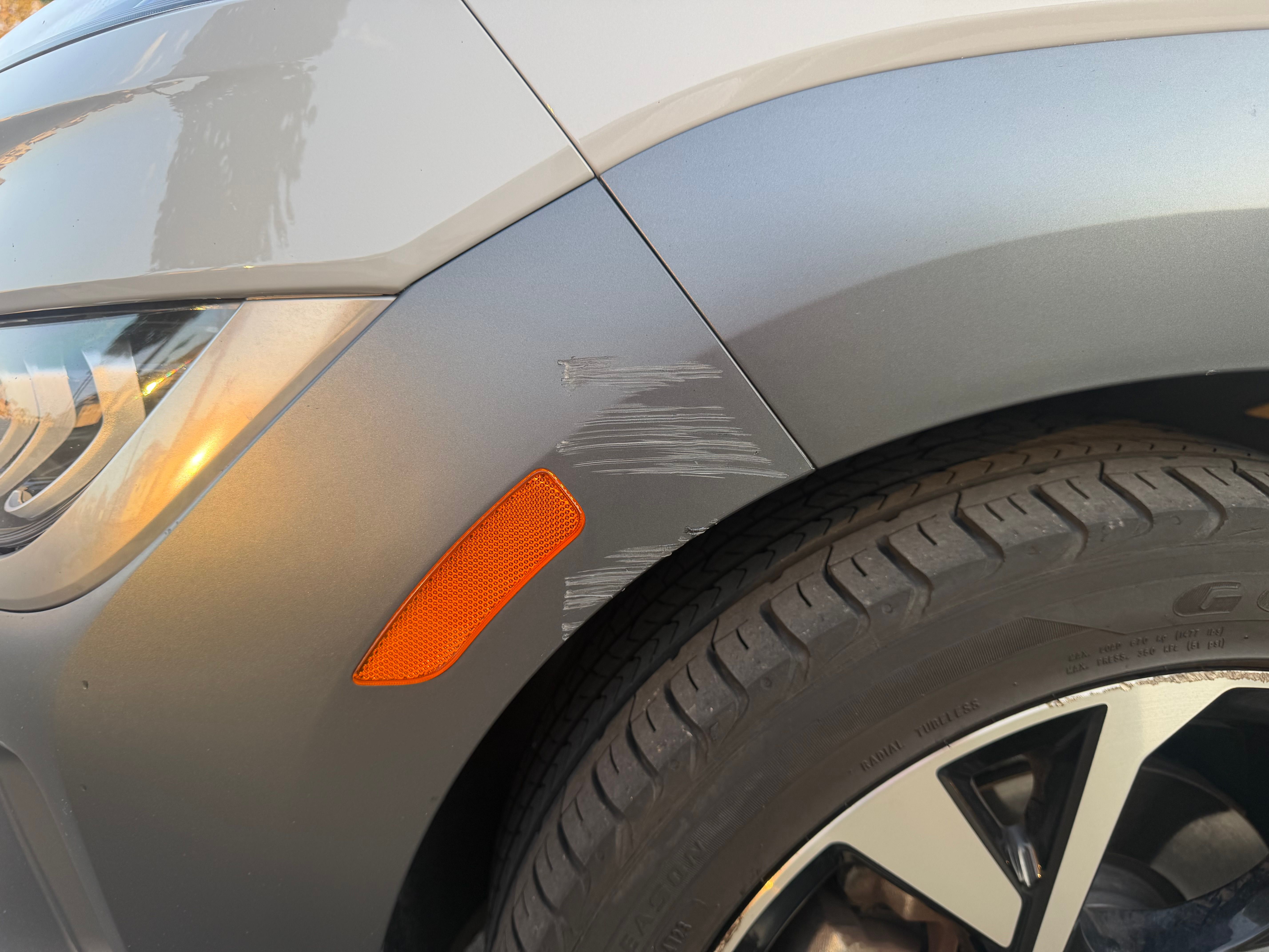 Used 2022 Hyundai Kona Limited AWD/4WD image 5
