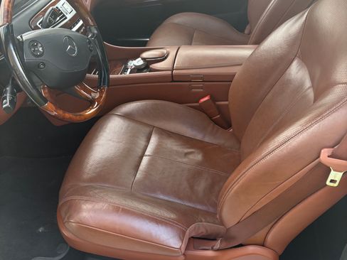 Used 2010 Mercedes-Benz CL 550 4MATIC image 4