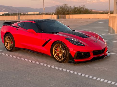 Used 2014 Chevrolet Corvette Stingray Coupe w/ 2LT Preferred Equipment Group image 6