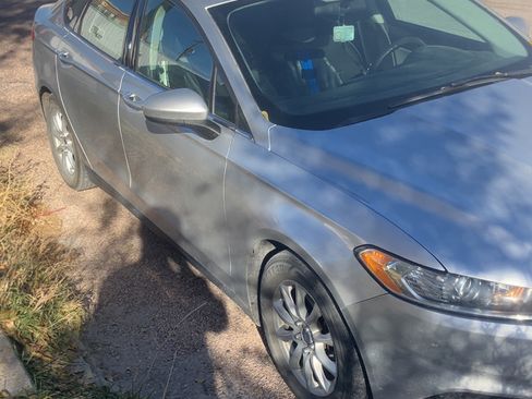 Used 2016 Ford Fusion S image 2