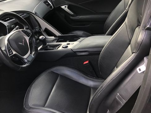 Used 2019 Chevrolet Corvette Stingray Z51 Coupe 2D image 6