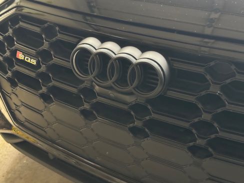 Used 2023 Audi SQ5 Premium Plus w/ Premium Plus Package image 15