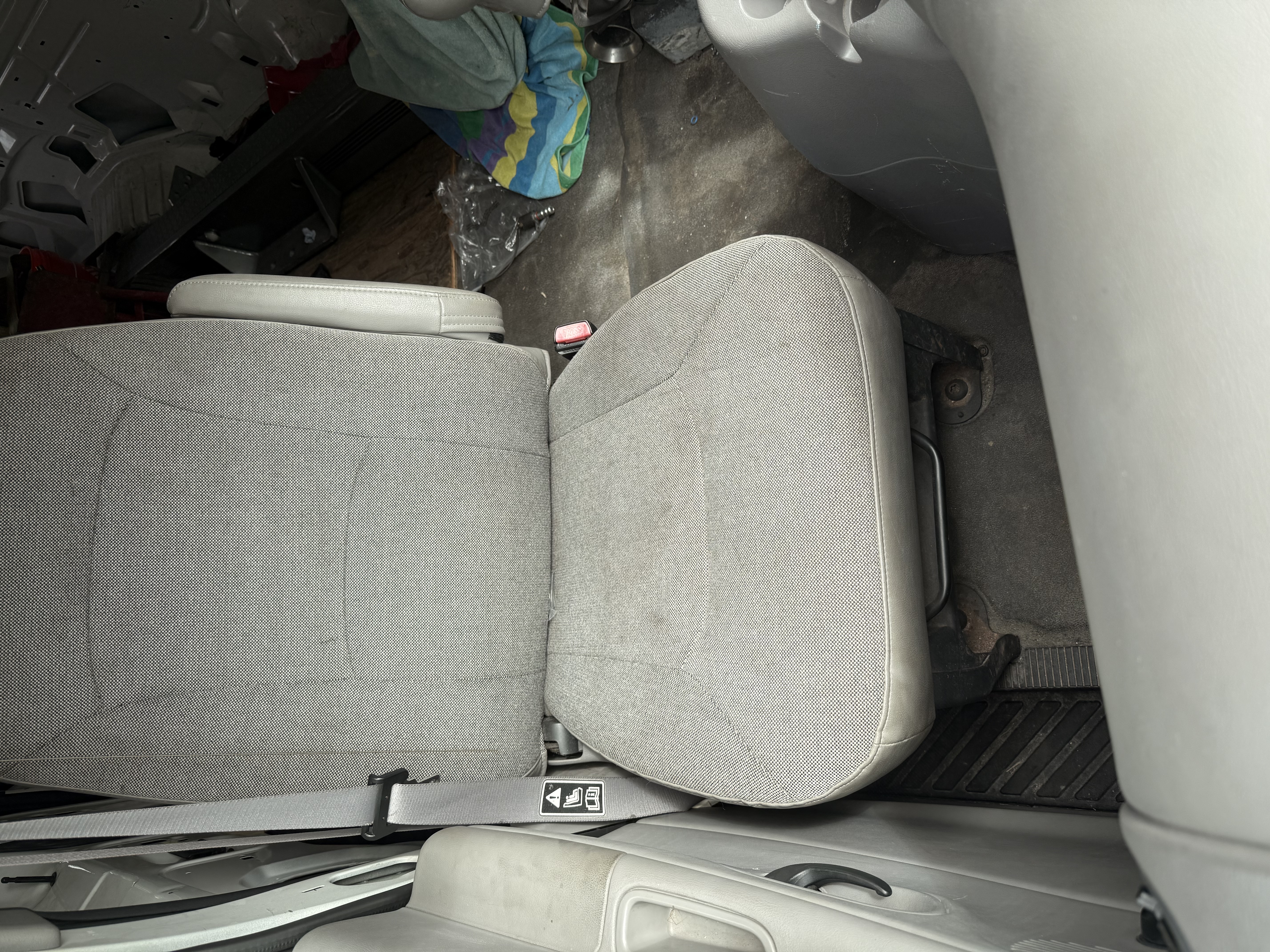 Used 2002 Ford E-250 and Econoline 250 RWD image 4