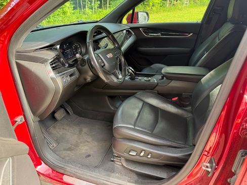 Used 2021 Cadillac XT6 Premium Luxury AWD/4WD image 8