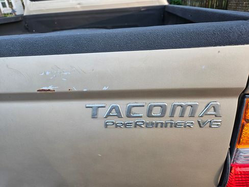 Used 2004 Toyota Tacoma PreRunner image 6