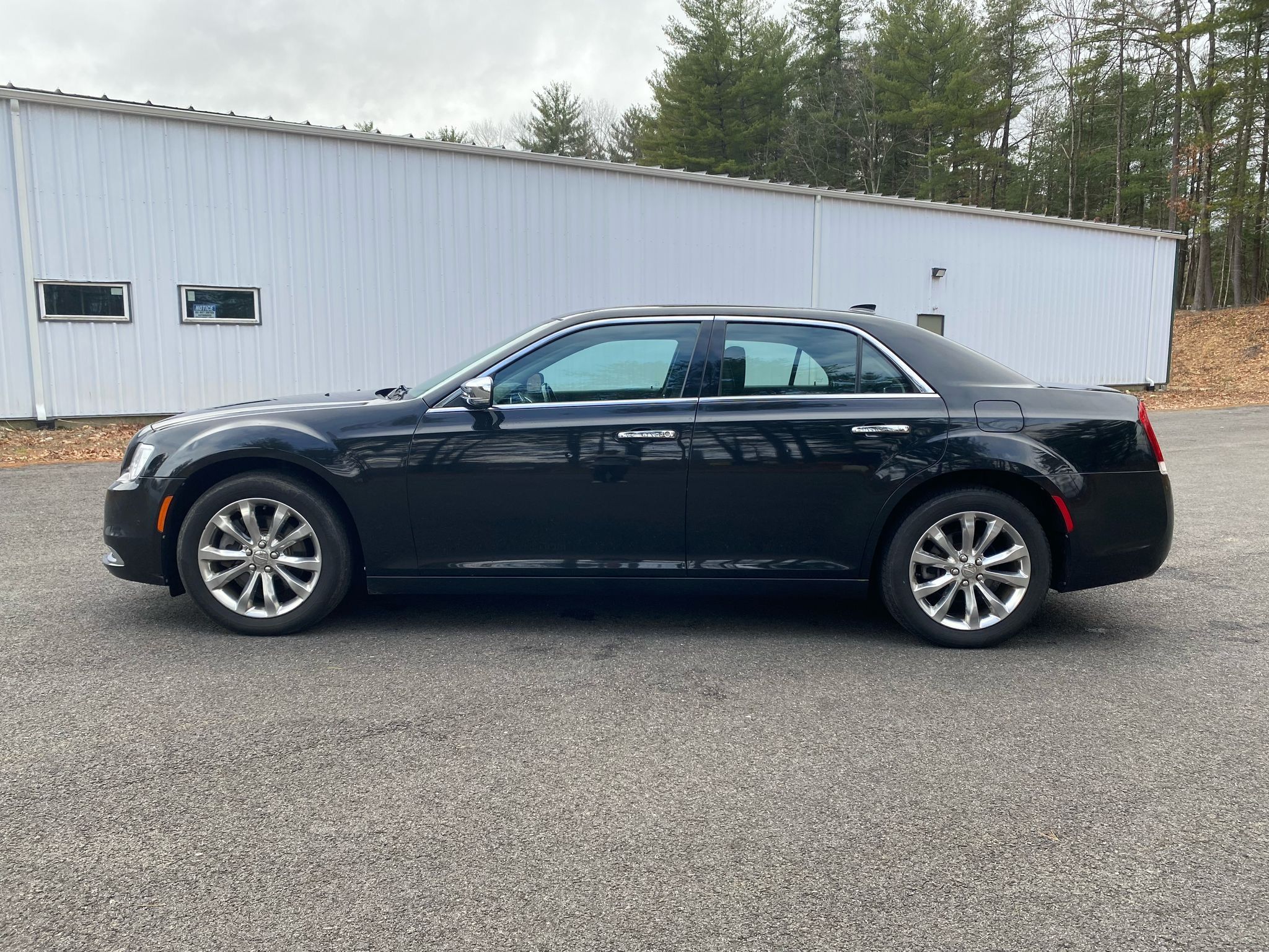Used 2015 Chrysler 300 C w/ Light Group AWD/4WD image 2