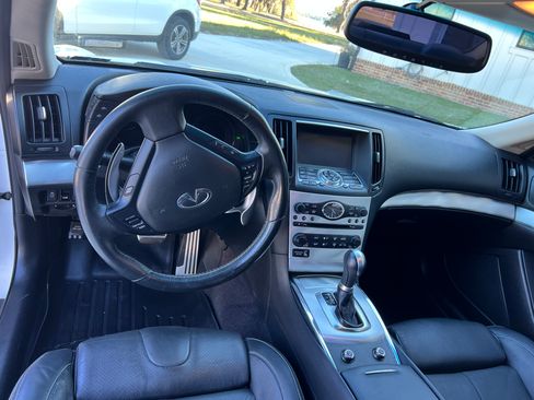 Used 2014 INFINITI Q60 Journey w/ Premium Package image 10