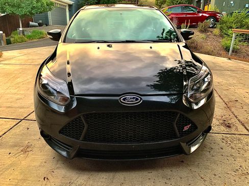 Used 2014 Ford Focus ST w/ Equipment Group 202A FWD image 4