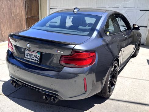 Used 2018 BMW M2 w/ Executive Package RWD image 5