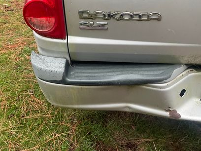 Used 2005 Dodge Dakota SLT w/ Sport Appearance Group