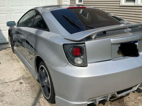 Used 2002 Toyota Celica GT image 8