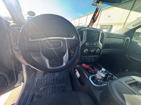 Used 2020 GMC Sierra 1500 Elevation w/ Elevation Value Package image 1