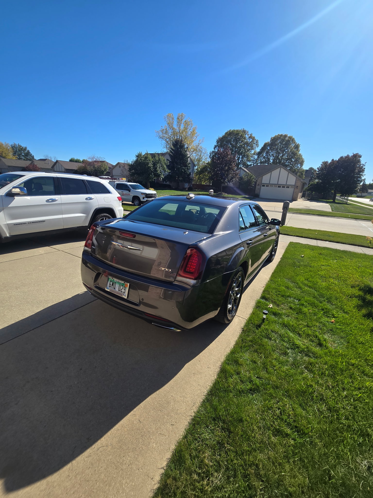 Used 2017 Chrysler 300 S w/ 300S Premium Group AWD/4WD image 6