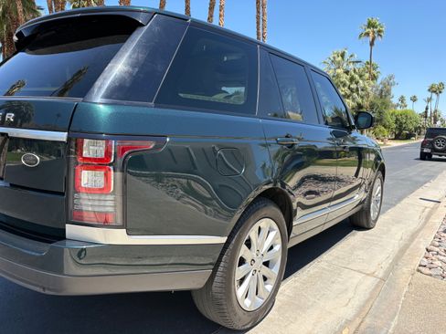 Used 2017 Land Rover Range Rover HSE AWD/4WD image 4