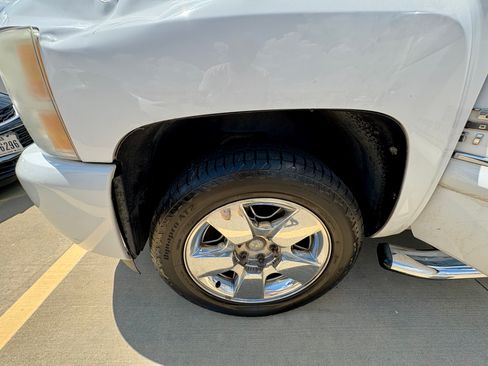 Used 2011 Chevrolet Silverado 1500 LT w/ Texas Edition image 14